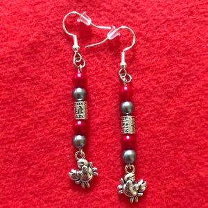 NWT, Handmade by A Charmed Life. Dangle Crab Earrings
